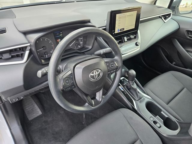 Used 2025 White Toyota LE image 10