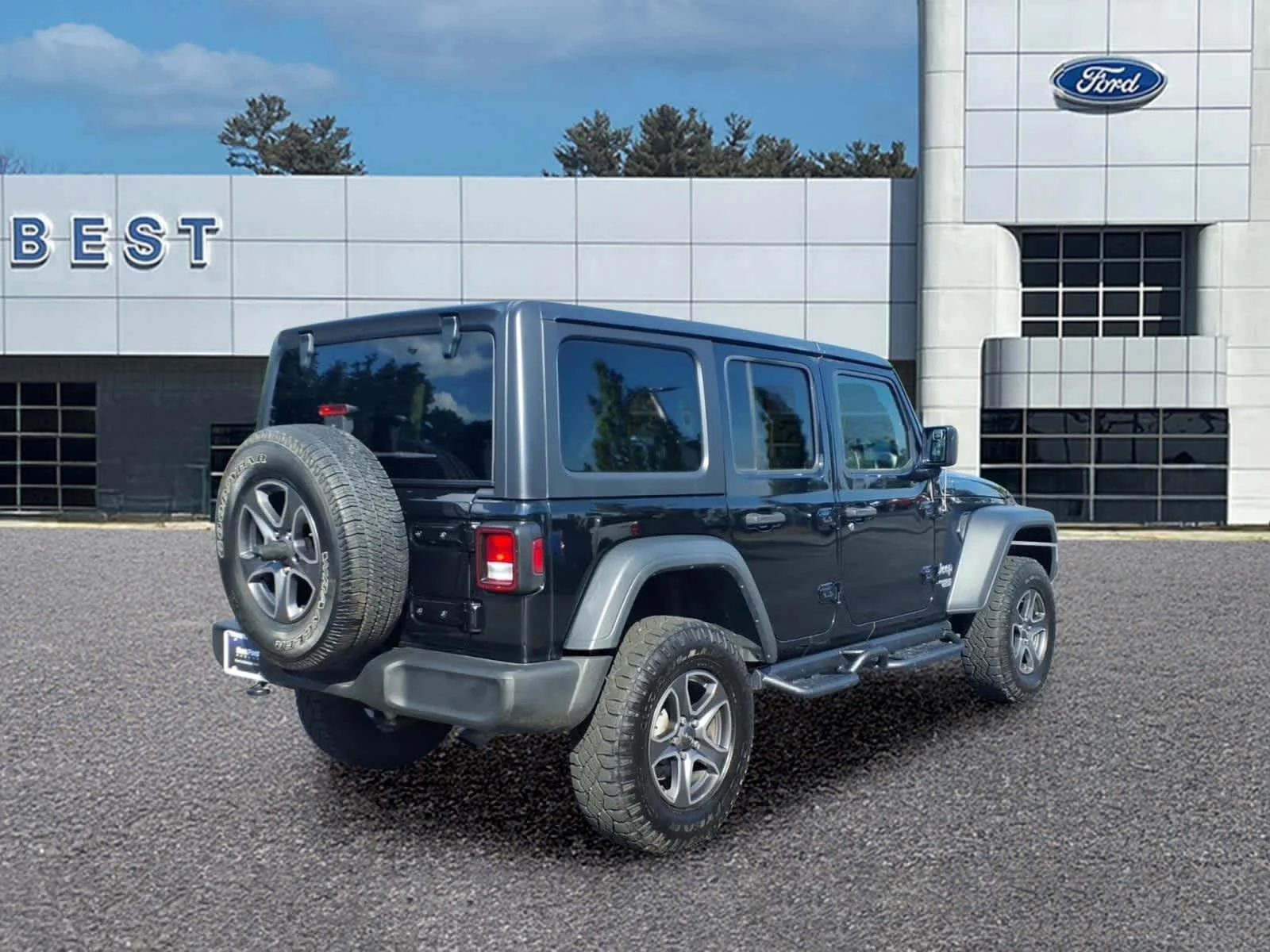 Used 2018 Black Clearcoat Jeep Sport S image 7
