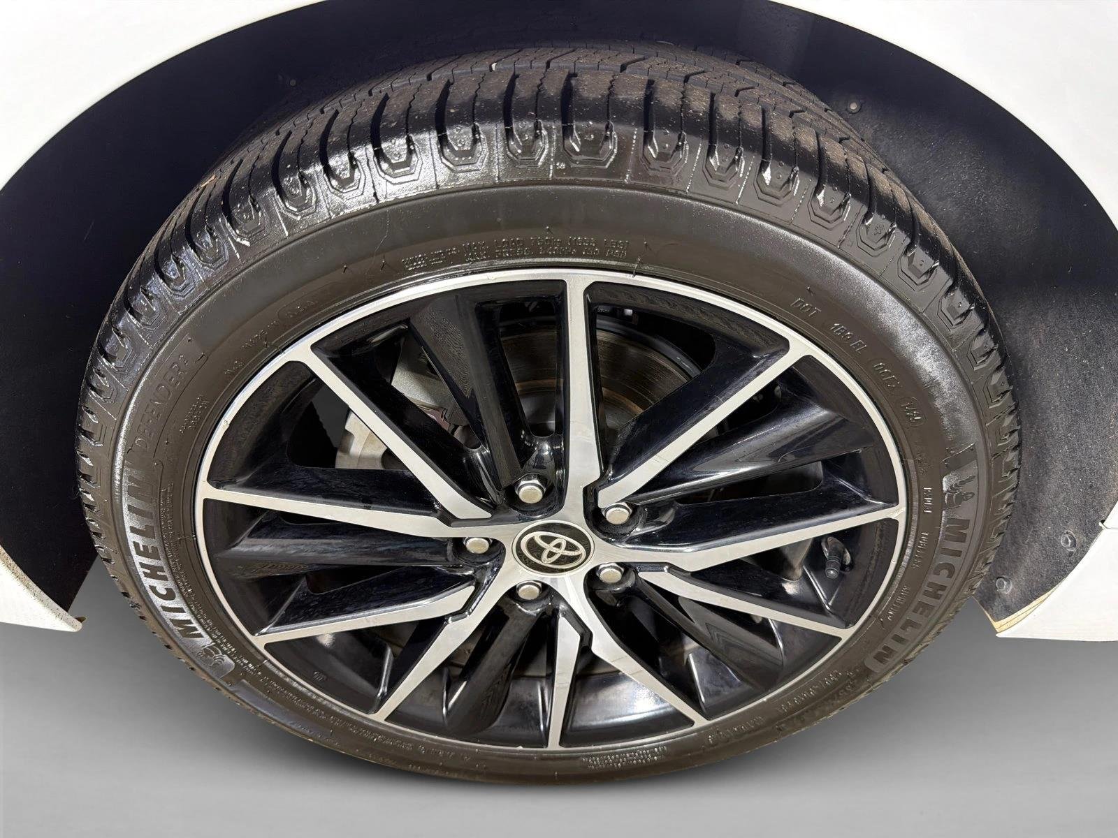 Certified Used 2023 Ice Cap Toyota SE image 17