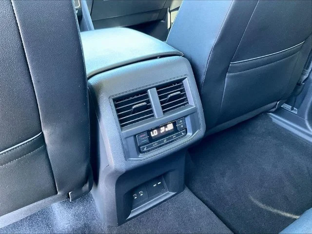 Used 2021 Gray Volkswagen 3.6L V6 SEL Premium R-Line image 10