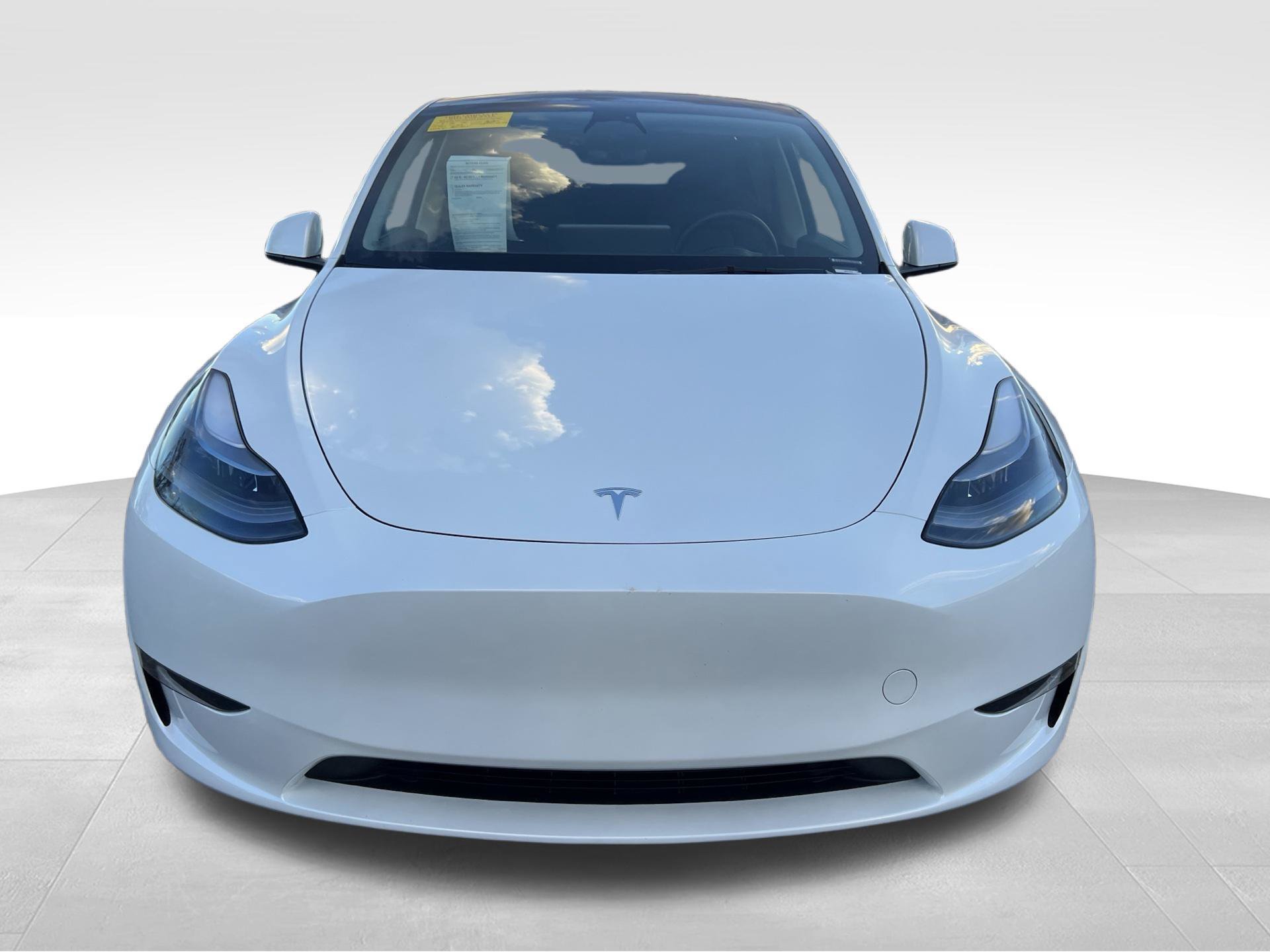 Used 2023 White Tesla Performance image 2