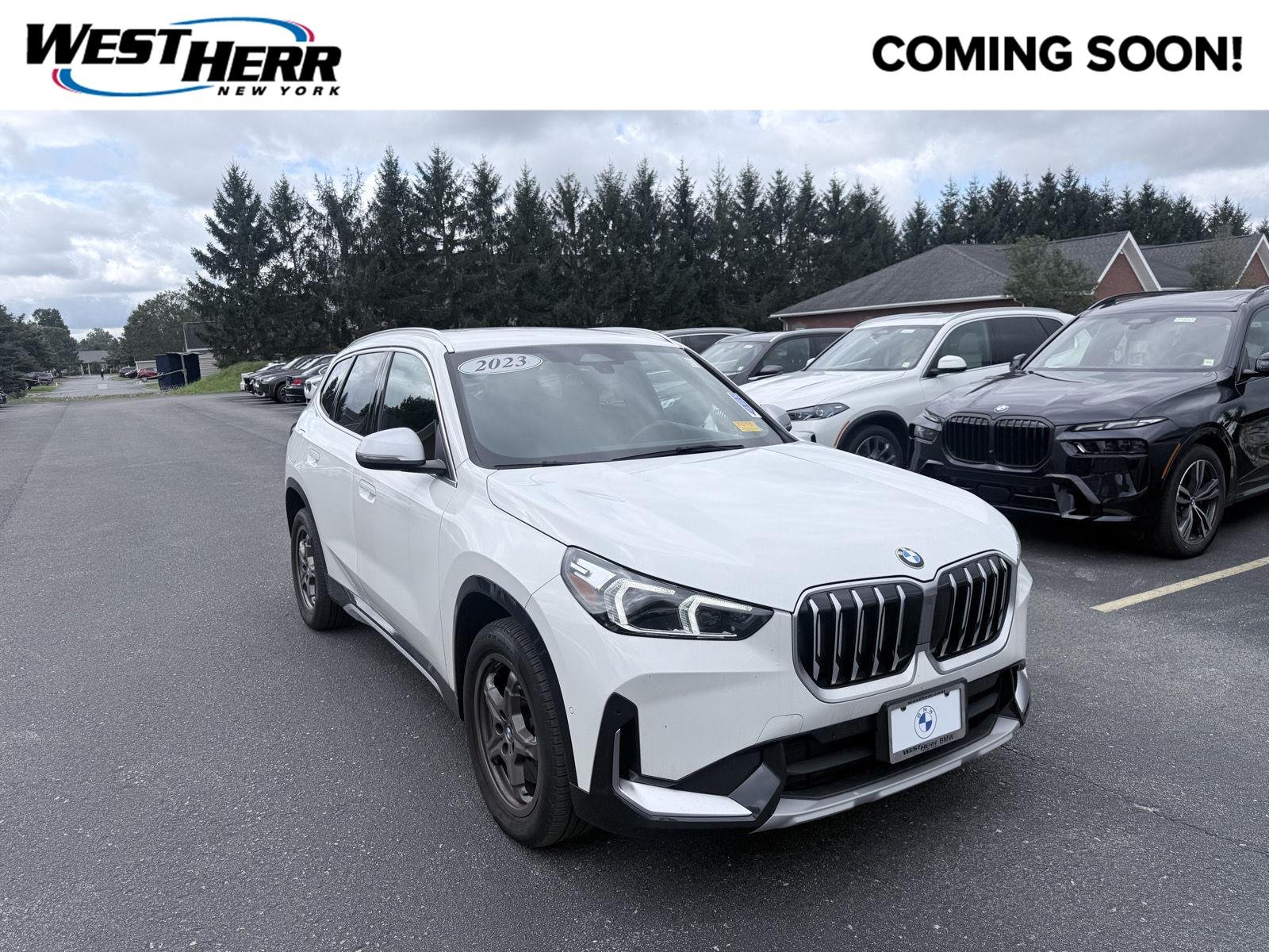 Used 2023 Alpine White BMW xDrive28i image 1