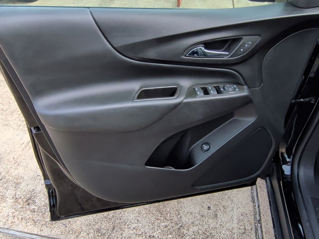 Used 2022 Black Chevrolet LT image 10