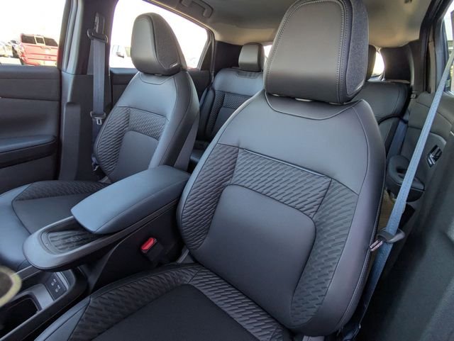 New 2026 Boulder Gray Pearl / Super Black Two-tone Nissan Platinum+ image 23