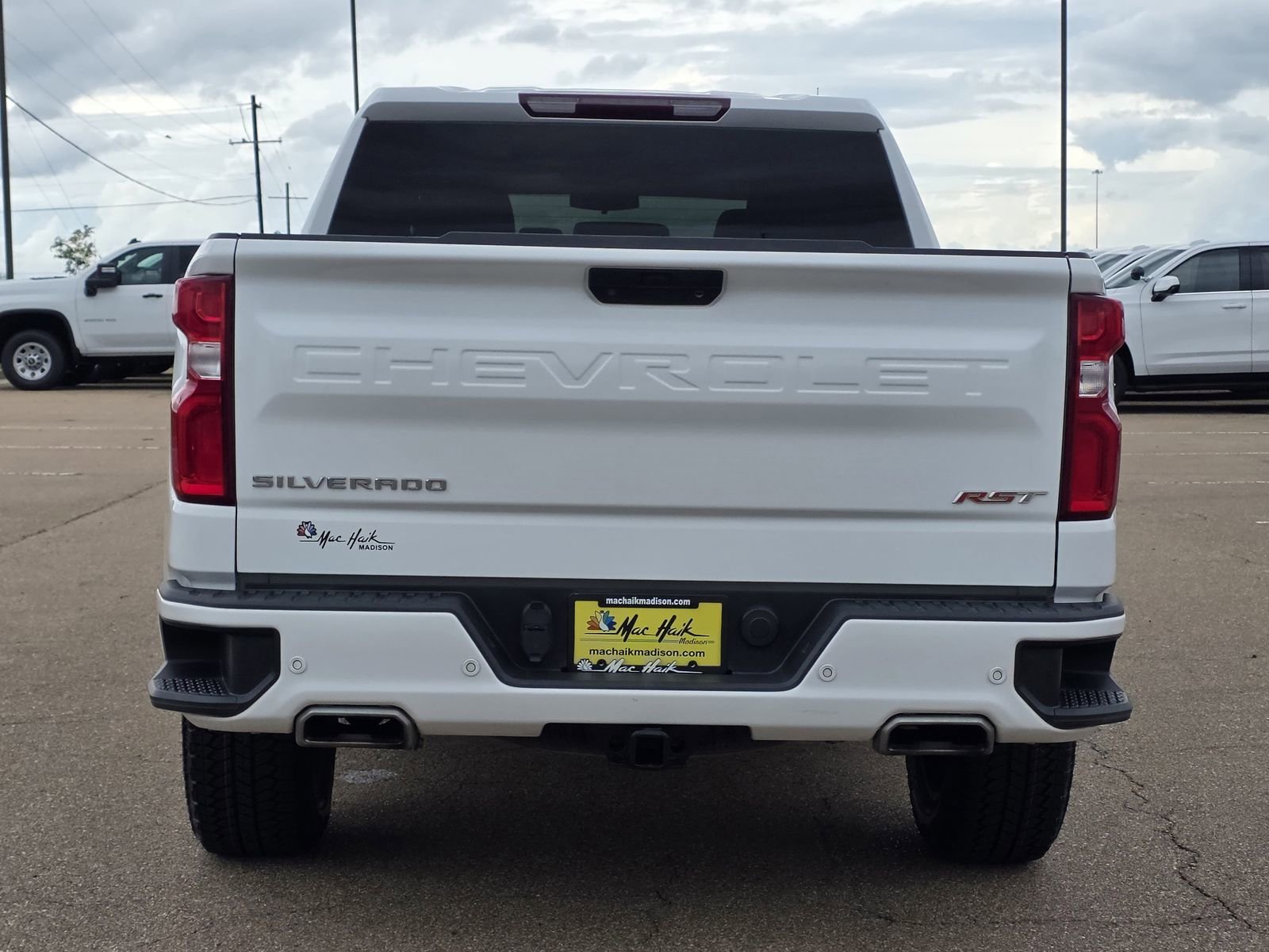 Used 2022 Summit White Chevrolet RST image 6