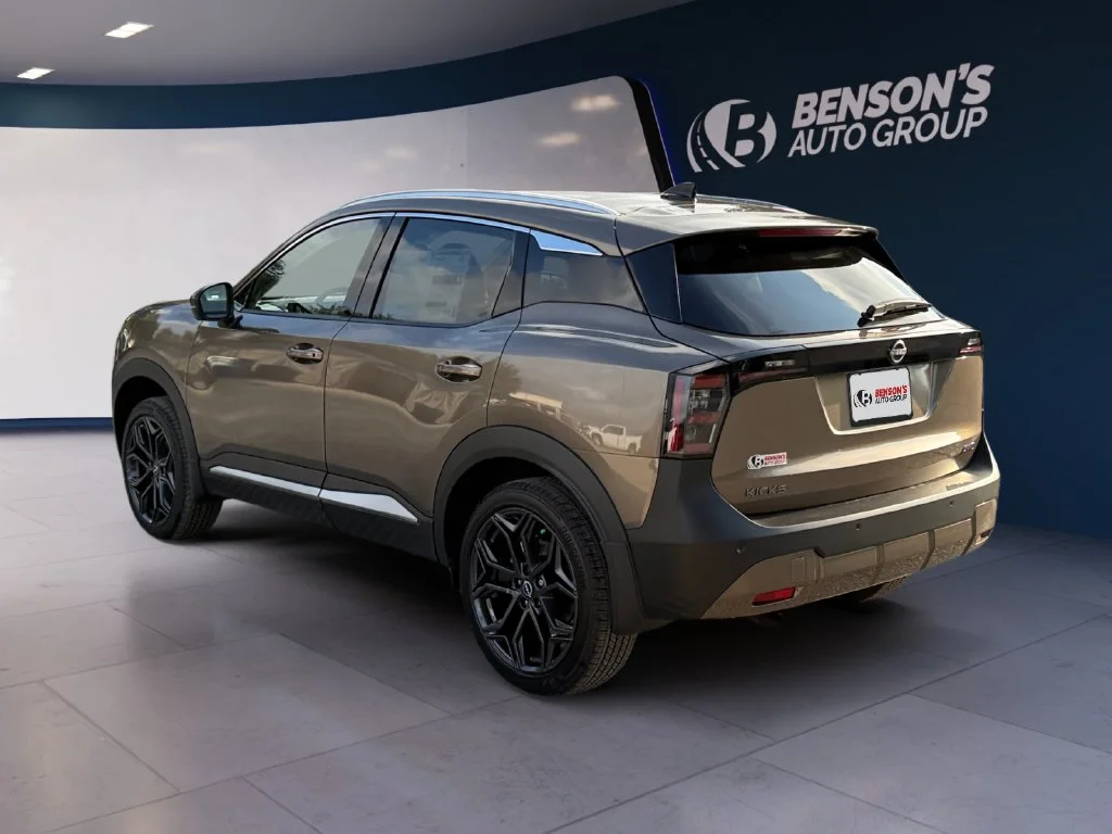 New 2027 Brown Nissan SR image 3