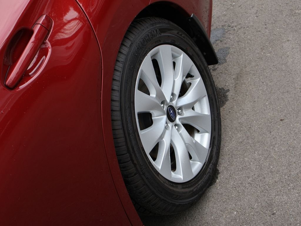 Used 2015 Red Subaru 2.5i image 31