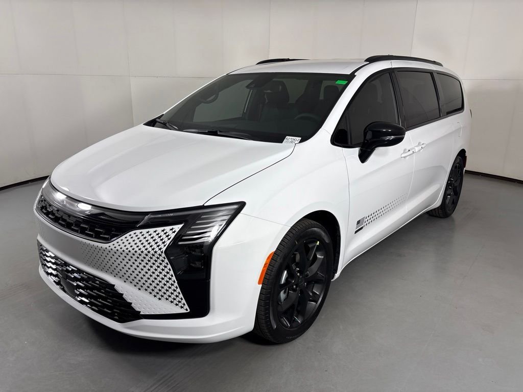 New 2027 Bright White Clear-Coat Exterior Paint Chrysler Select image 4