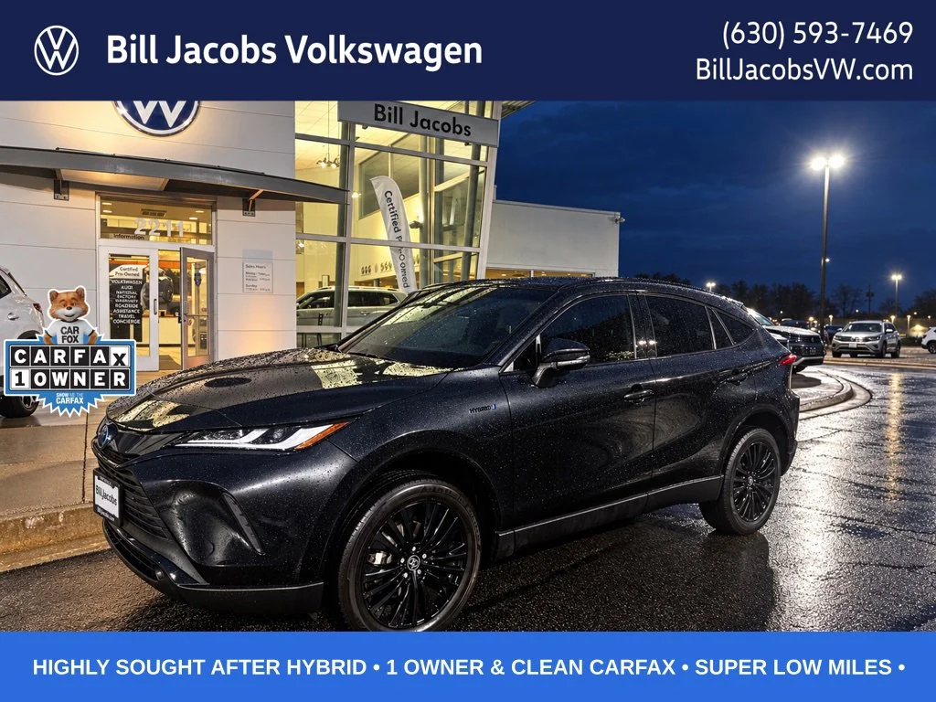 Used 2021 Black Metallic Toyota XLE image 1