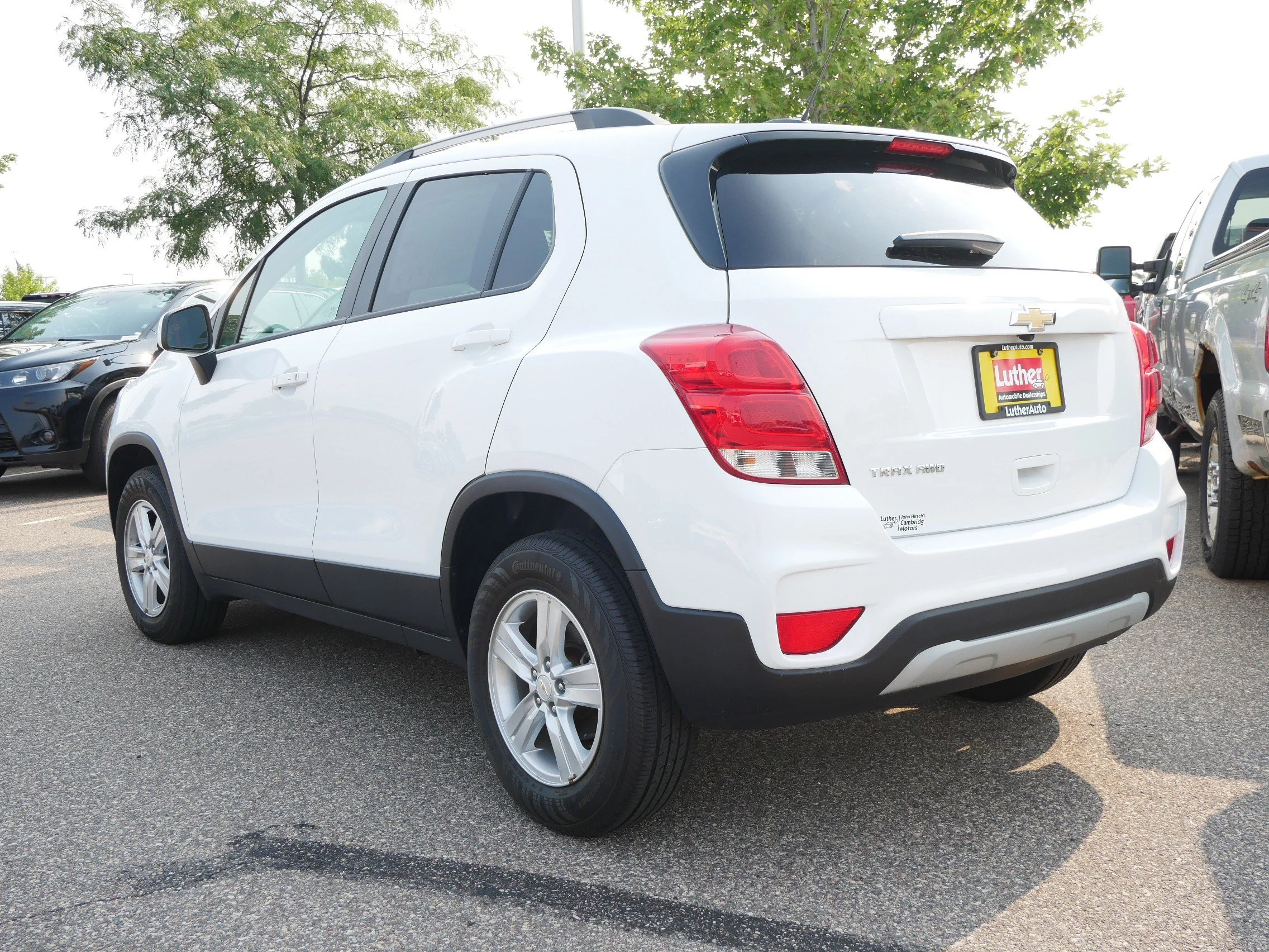 Used 2022 Summit White Chevrolet LT image 4