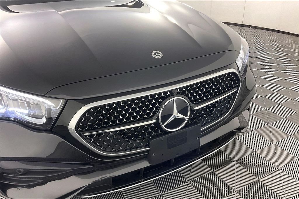 2025 Mercedes-Benz E-Class E350 - Photo 22