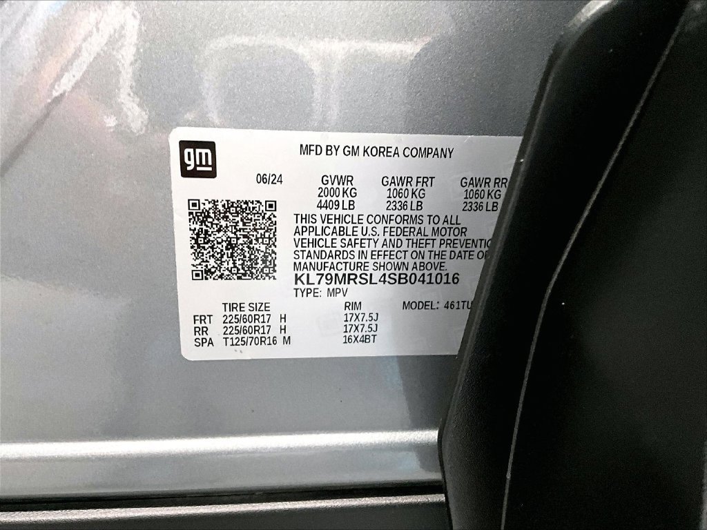 Used 2025 Gray Chevrolet LT image 33