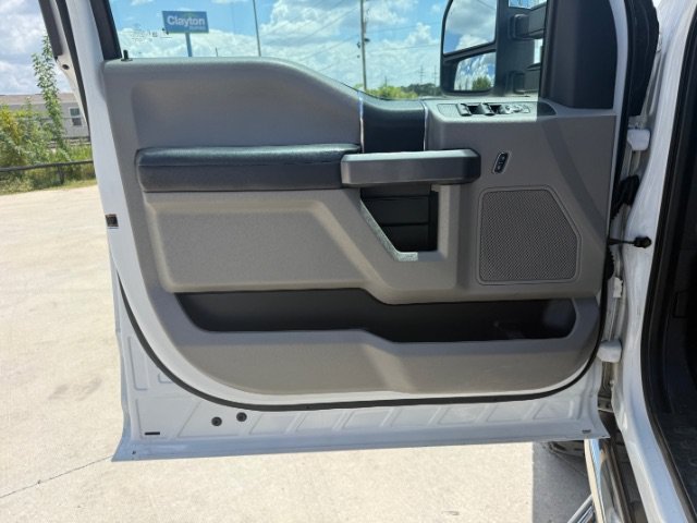 Used 2021 White Ford XLT image 20