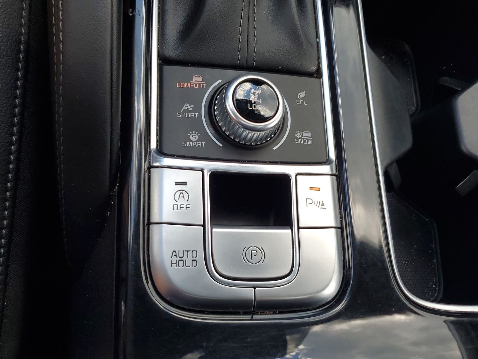 Used 2023 Black Kia EX image 29