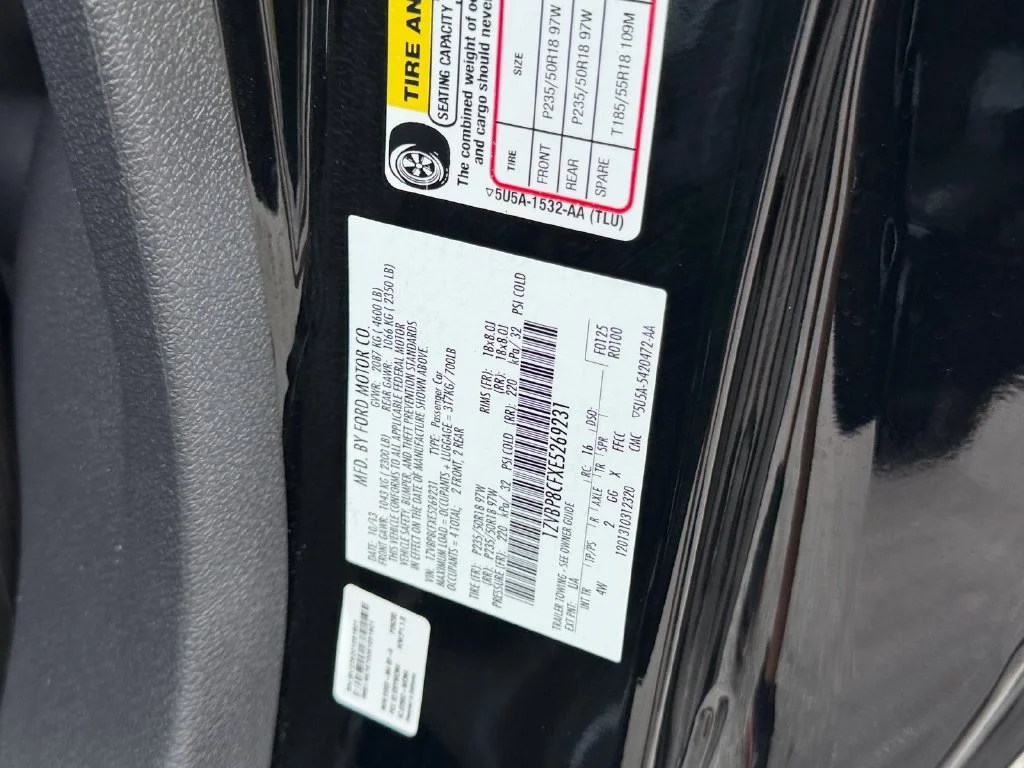 Used 2014 Black Ford GT Premium image 16