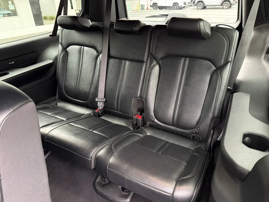 Used 2024 White Jeep Series II image 19