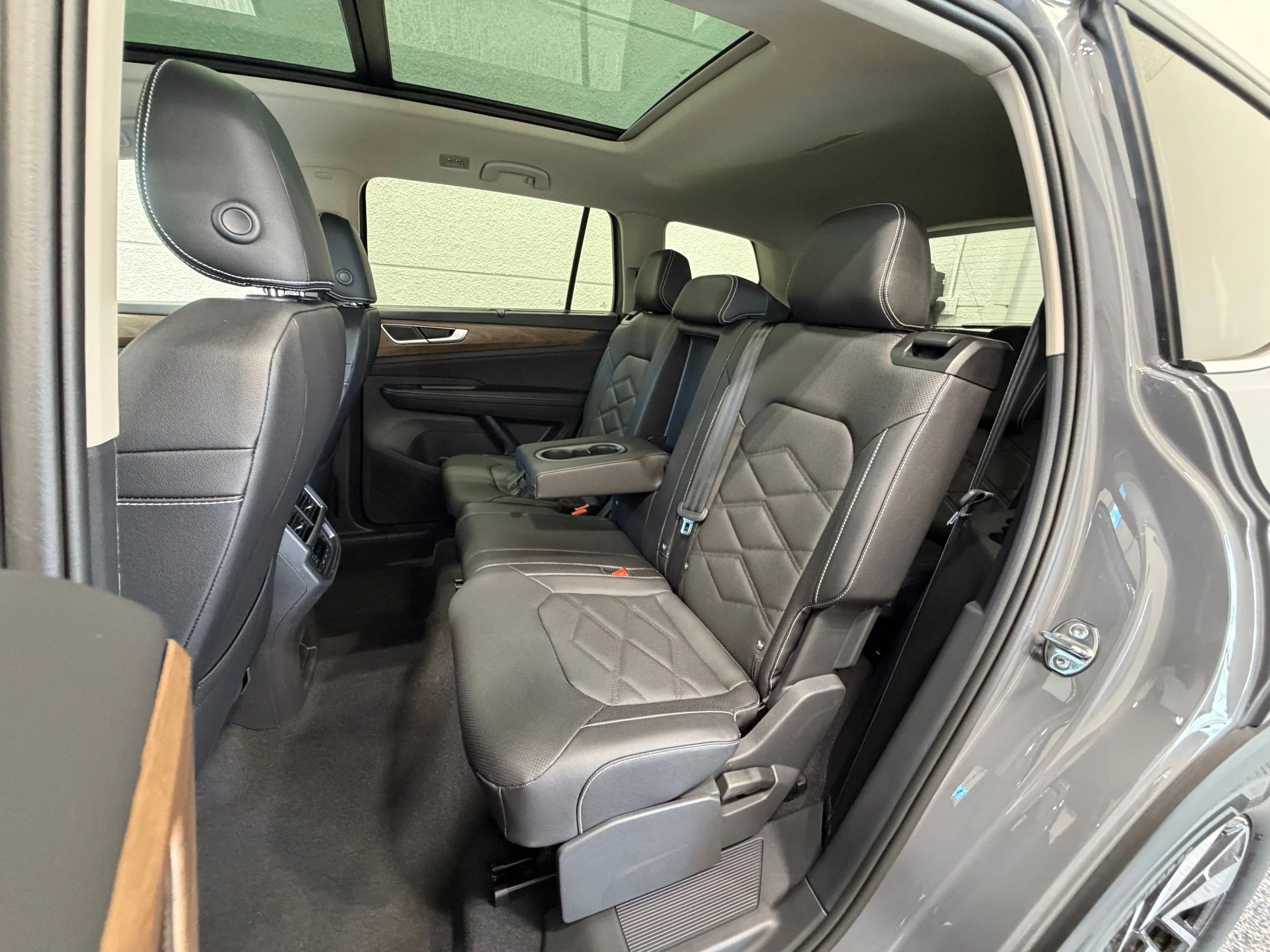 2026 Volkswagen Atlas SE w/Tech - Photo 22