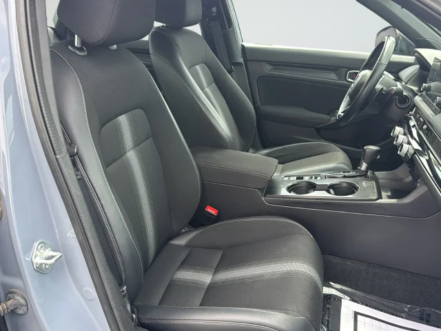 Used 2022  Honda Sport image 26