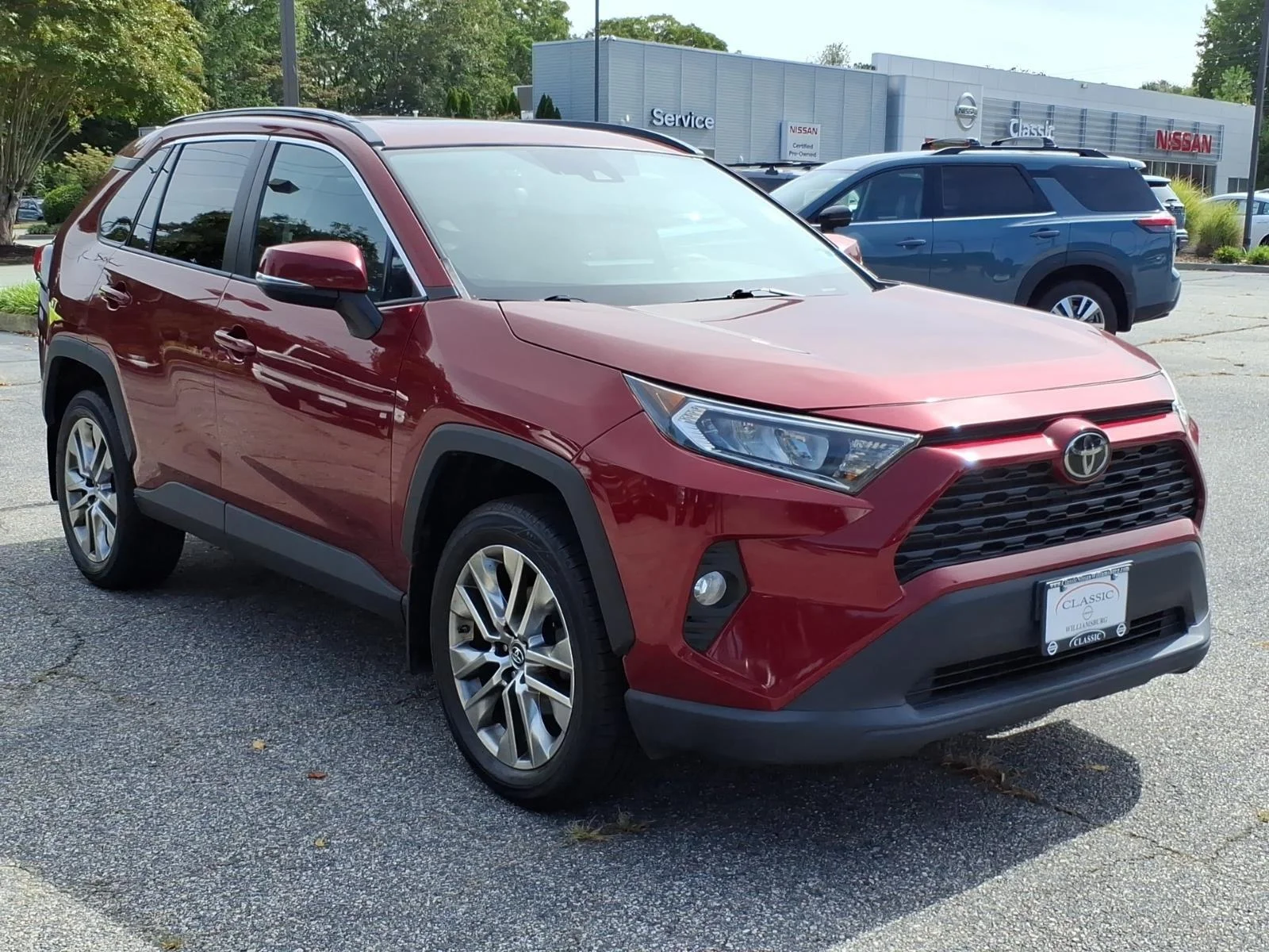 Used 2019 Ruby Flare Pearl Toyota XLE Premium image 5