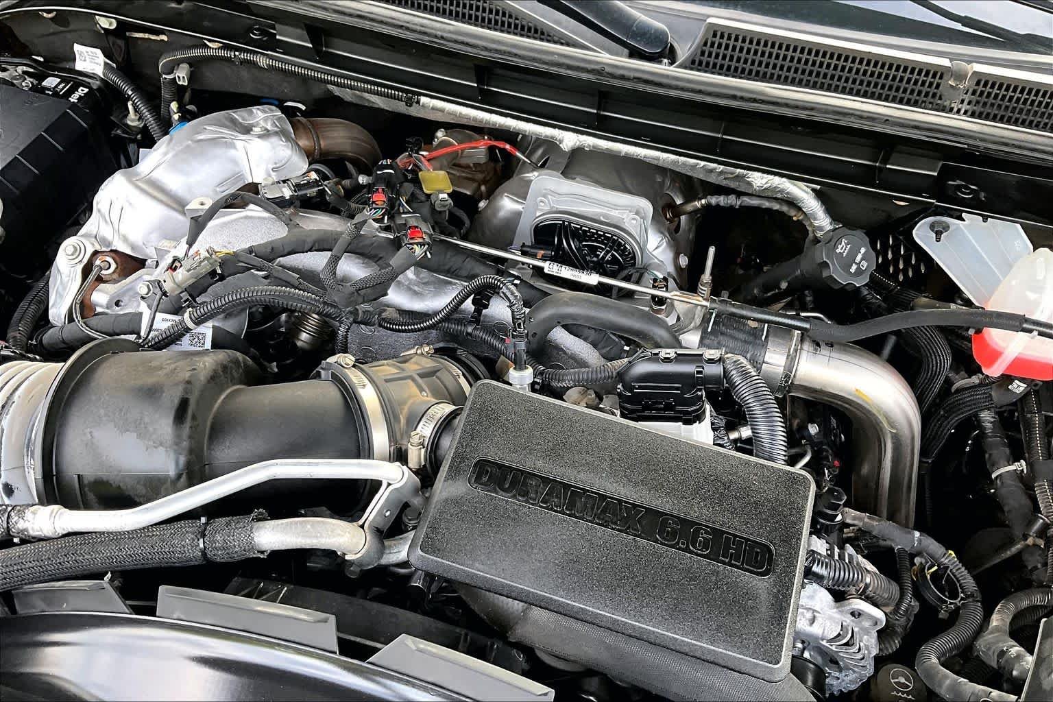 Used 2024 Onyx Black GMC Denali Ultimate image 33