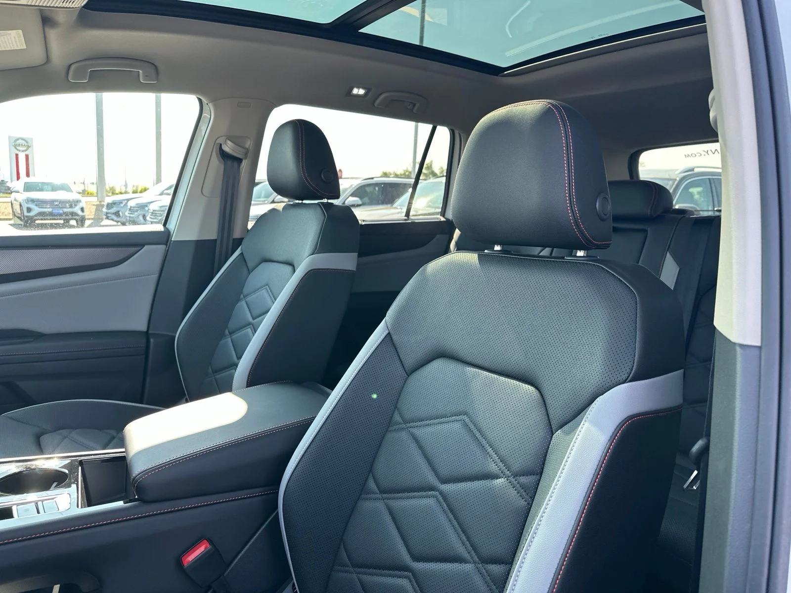 New 2026 White/off-white Volkswagen 2.0T Peak Edition image 13
