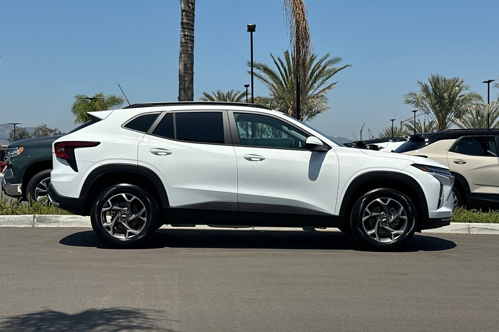 New 2026 Summit White Chevrolet LT image 3