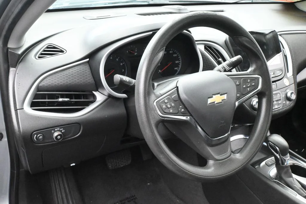 Used 2024 Sterling Gray Metallic Chevrolet LT image 14