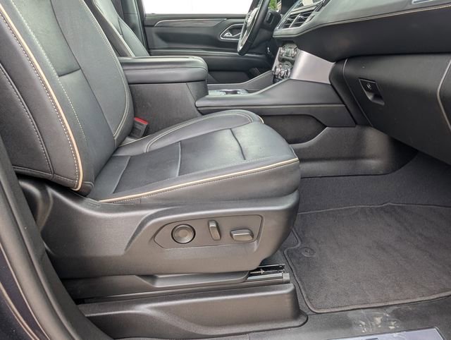 Used 2023 Titanium Rush Metallic GMC SLT image 25