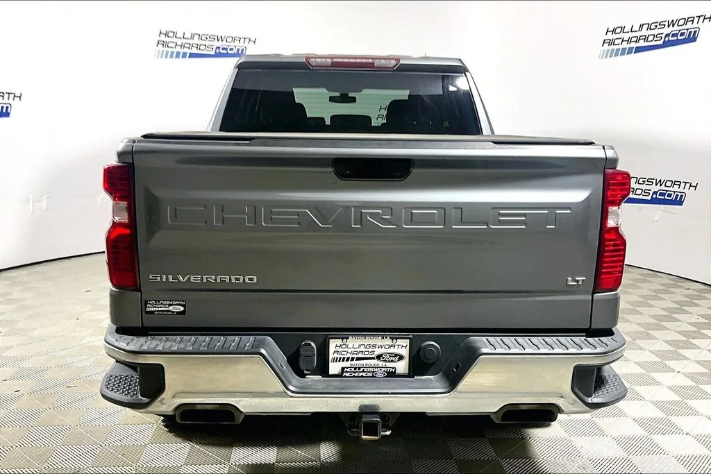 Used 2021 Satin Steel Metallic Chevrolet LT image 4