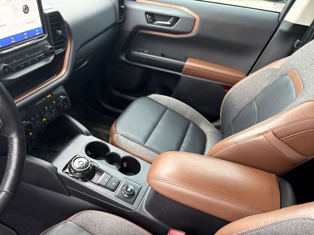 Used 2023 Black Ford Outer Banks image 13