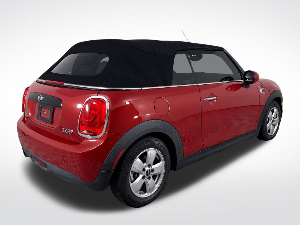 Used 2016  MINI Base image 3