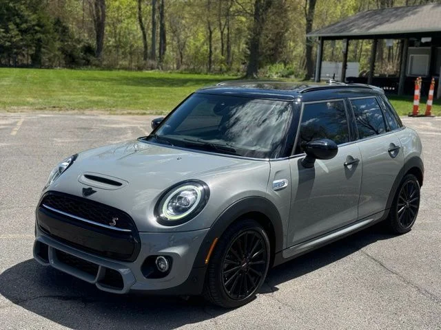 2020 MINI Hardtop Cooper S's photo