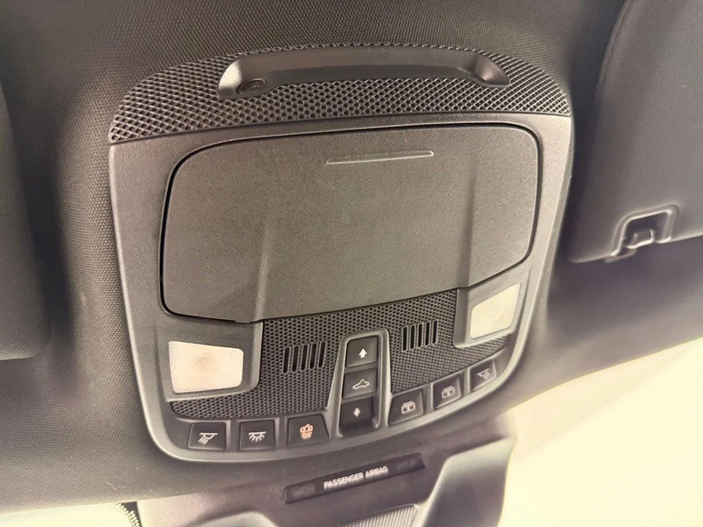 Used 2024 White Ford Limited image 33