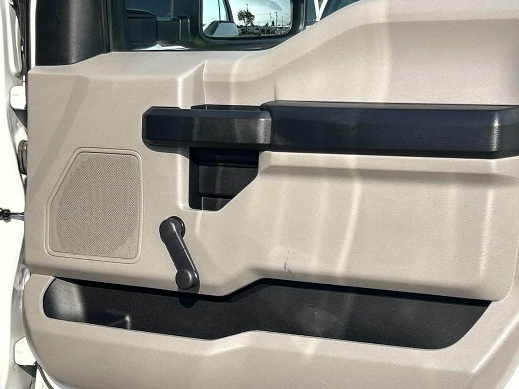 Used 2021 Oxford White Ford XL image 20