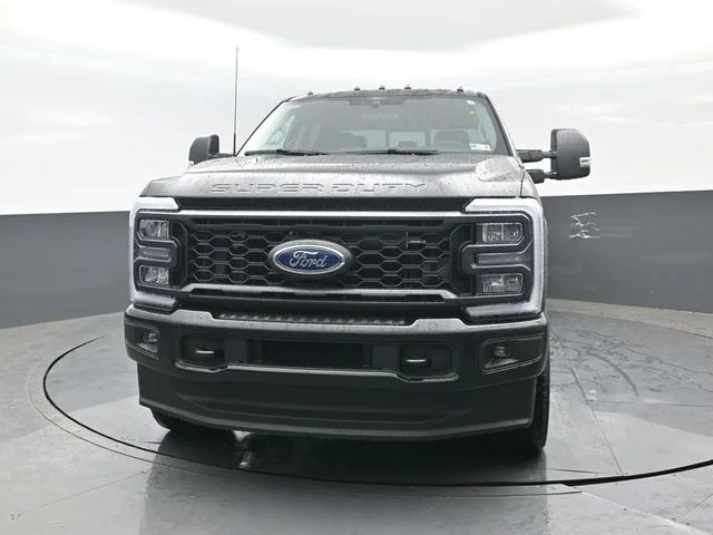 New 2026 Agate Black Metallic Ford F-250® XL image 19