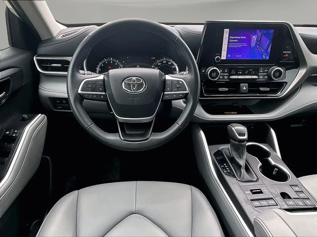 2024 Toyota Highlander XLE - Photo 11