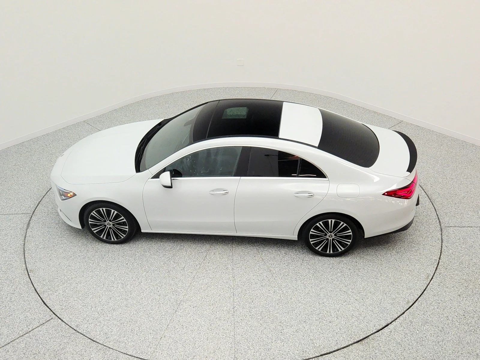 Used 2023 Digital White Metallic Mercedes-Benz CLA 250 Coupe image 30