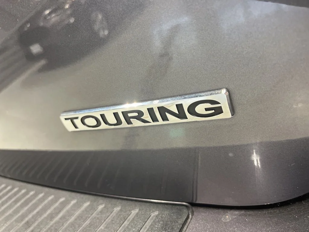 Used 2022 Modern Steel Metallic Honda Touring image 46