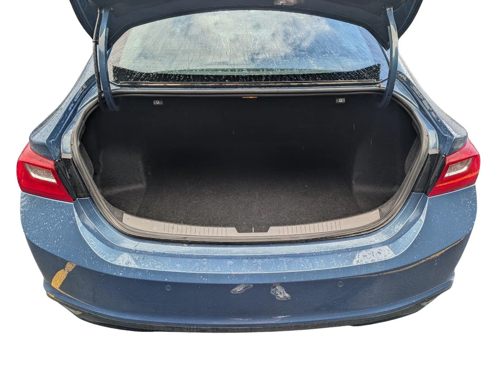 Used 2025 Lakeshore Blue Metallic Chevrolet LT image 34