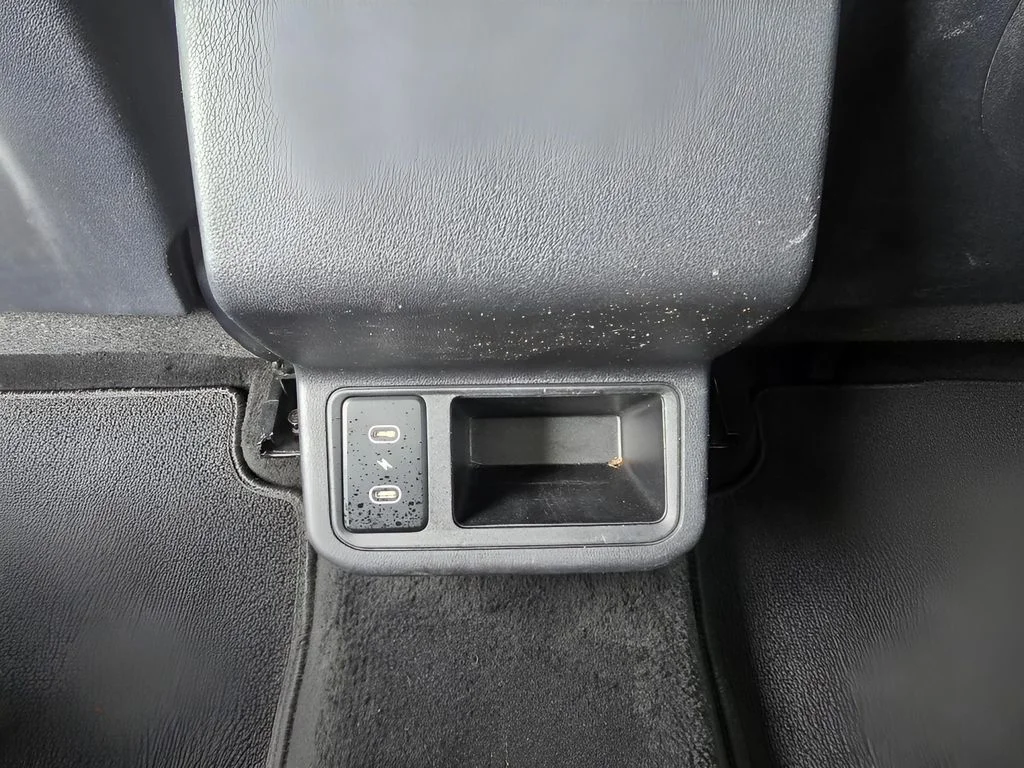 Used 2025 Aurora Black Pearl Kia EX image 15
