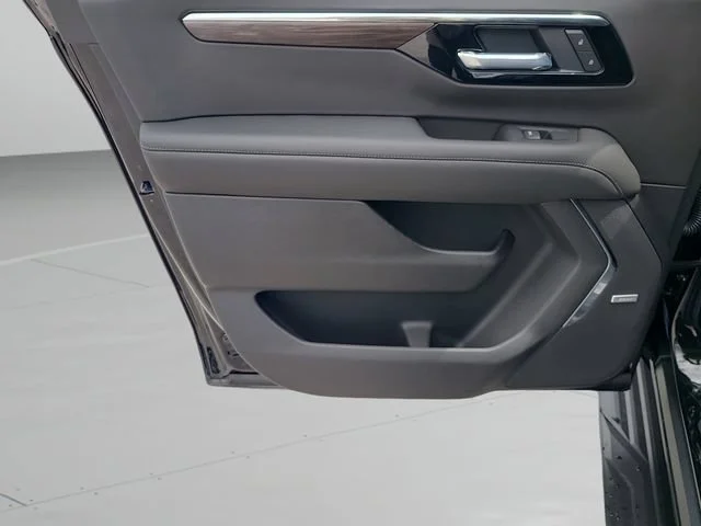 New 2026 Black Chevrolet LT image 18