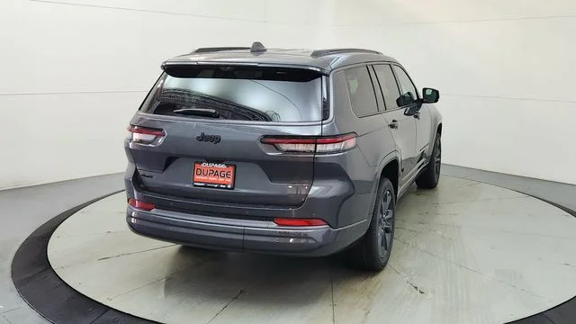 New 2026 Baltic Gray Metallic Clear-Coat Exterior Paint Jeep Limited image 9