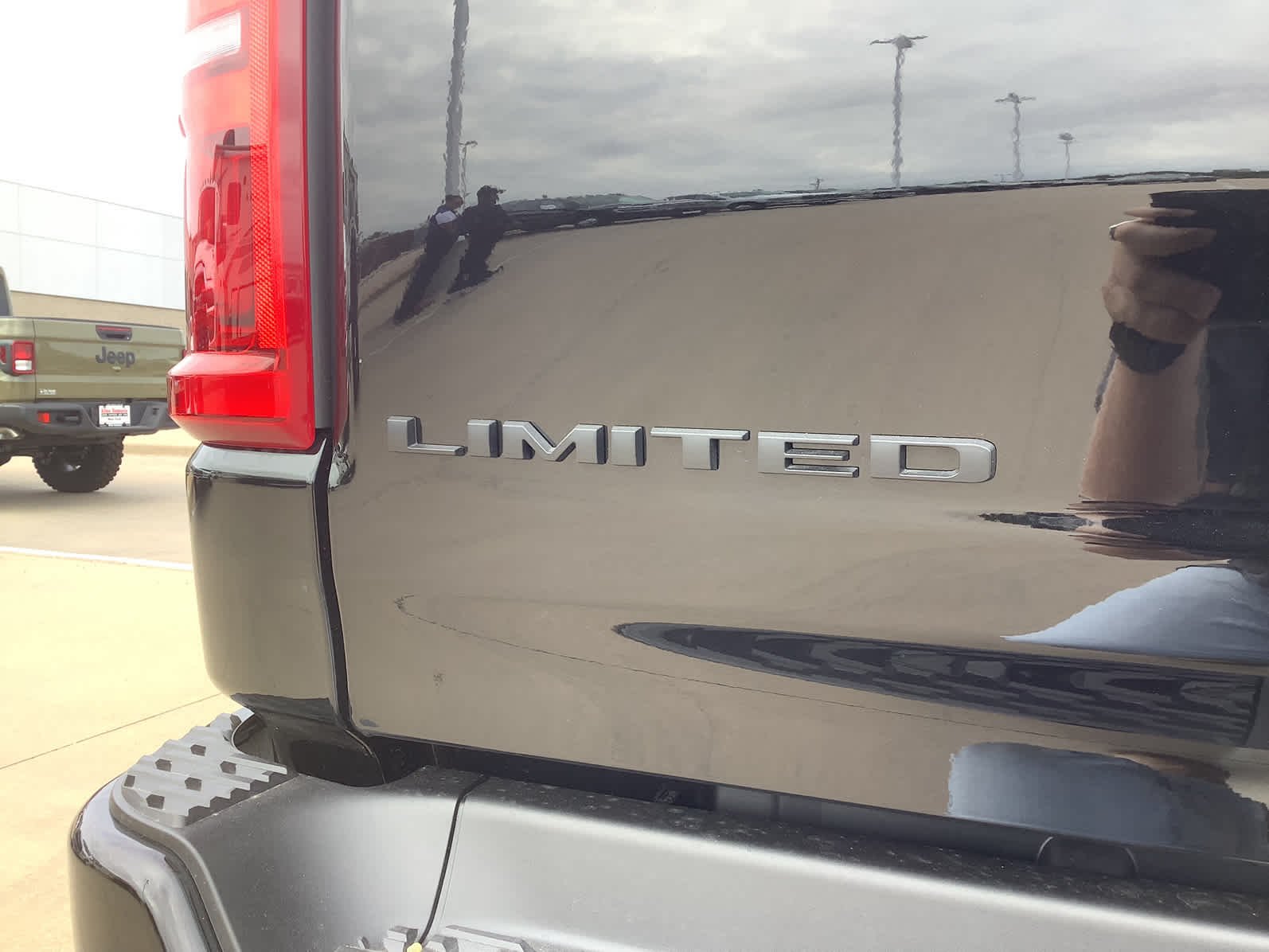 2026 RAM 1500 Limited - Photo 8