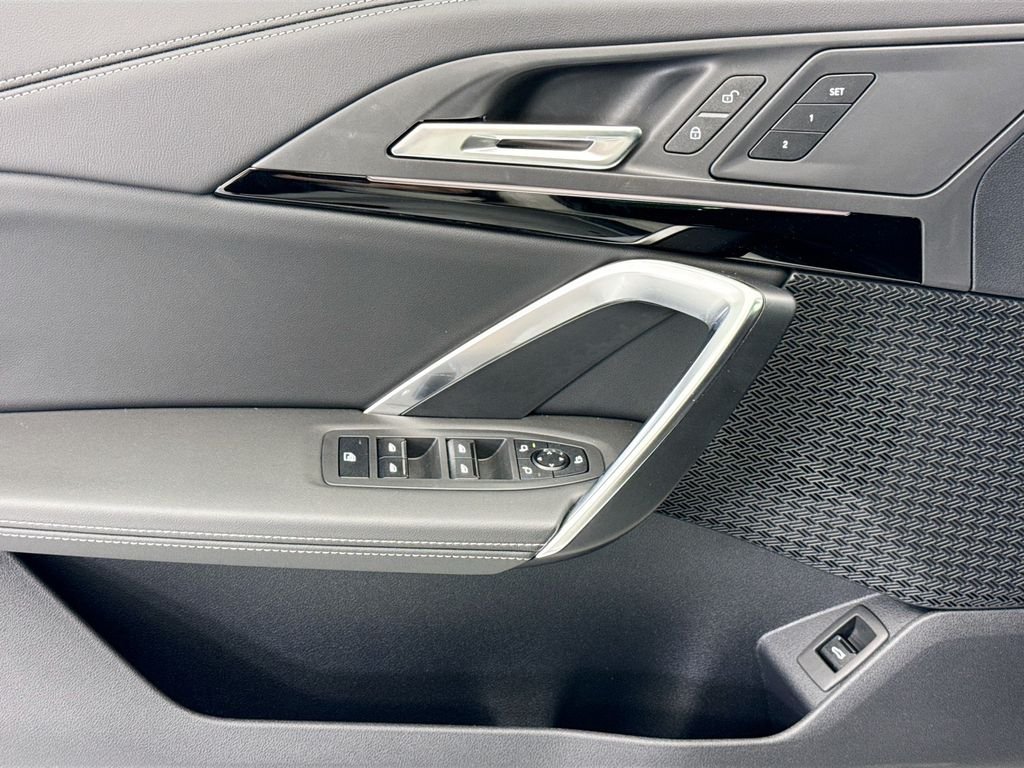 New 2026 Alpine White BMW xDrive28i image 22