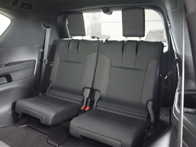 2026 Lexus LX 600 Luxury - Photo 23