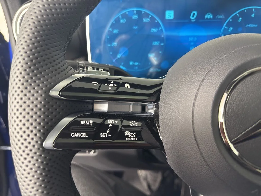 New 2026 Blue Mercedes-Benz GLC 300 image 30