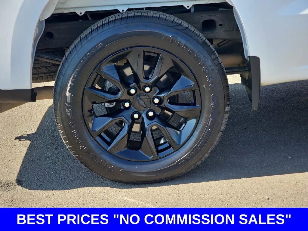 Used 2019 White Chevrolet LT image 37