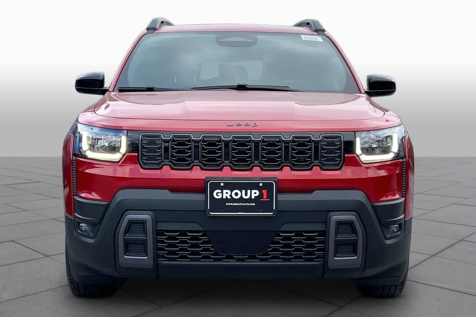 New 2026 Red Hot Pearl-Coat Exterior Paint Jeep Laredo image 3