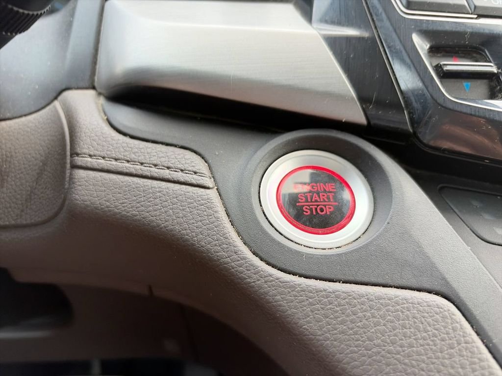 Used 2018 Black Honda EX-L image 26