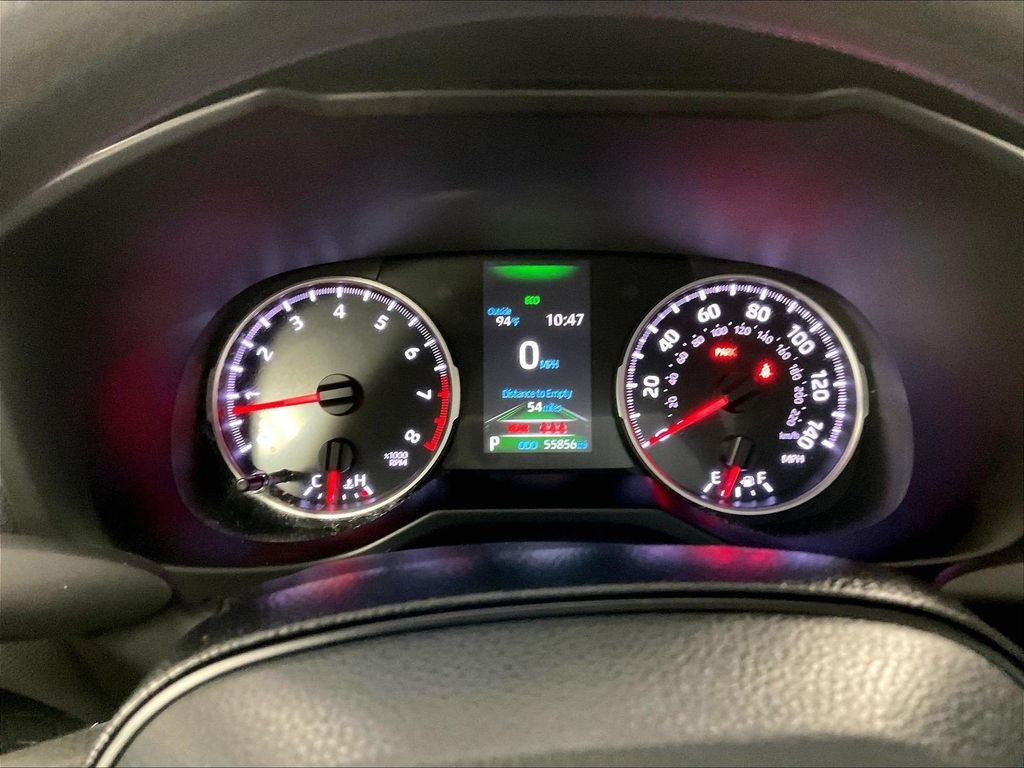Used 2019 White Toyota LE image 23